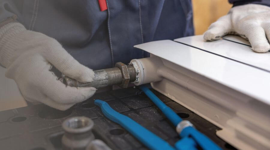 Professional water heater repair services in Oakwood, TX